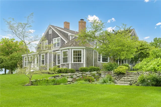 $3,450,000 | 576 West Main Road, Little Compton, RI 02837