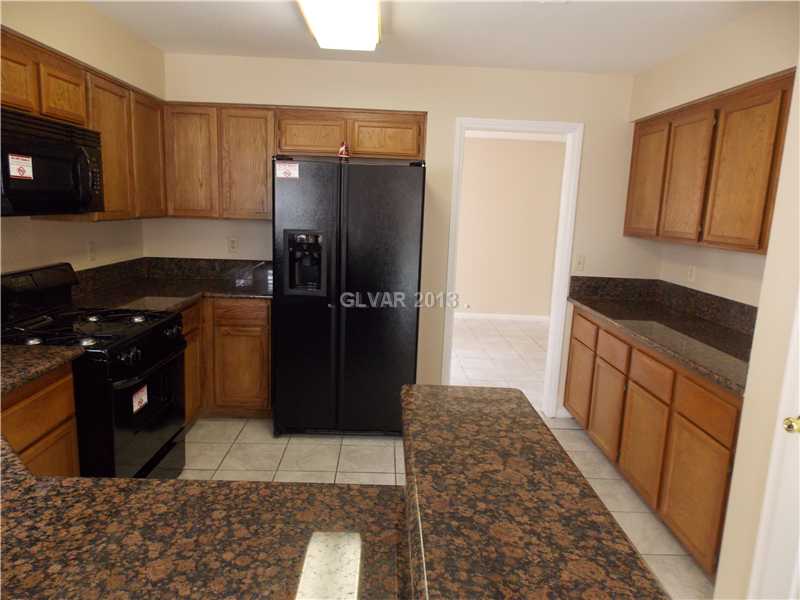 2520 Kilmaron Circle Henderson, NV 89014 - Photo 13 of 33 Kitchen.