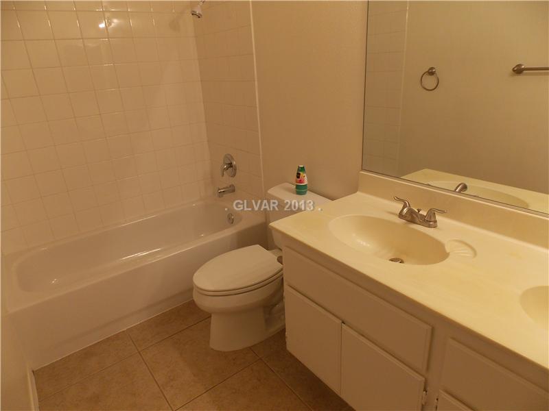 2520 Kilmaron Circle Henderson, NV 89014 - Photo 23 of 33 Bathroom.