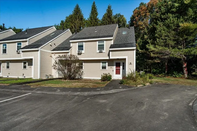 $277,000 | 29 Whitewater Drive, Concord, NH 03303