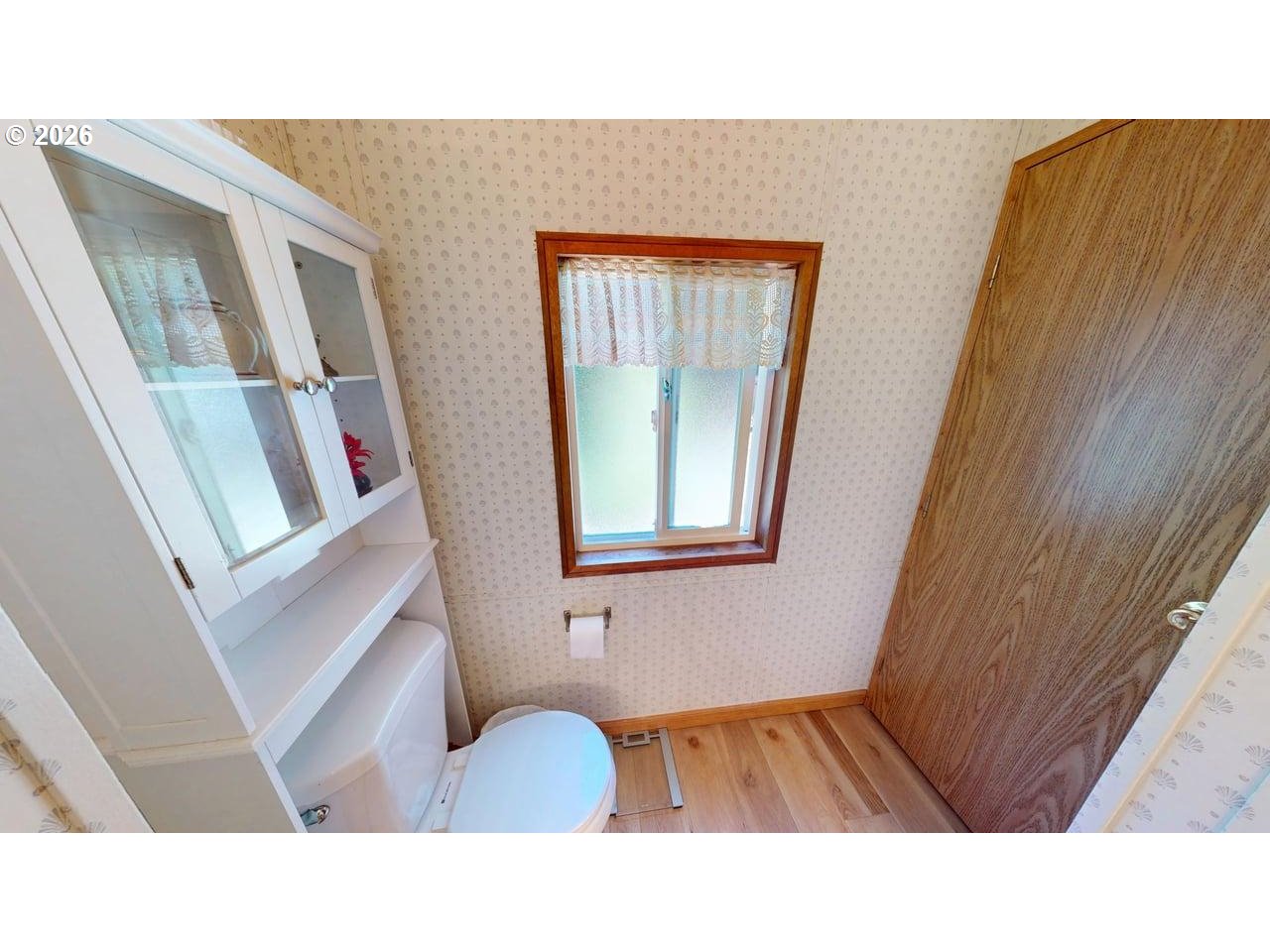 32051 Cedar Vly Road Gold Beach, OR 97444 - Photo 15 of 36 Owner's Suite Bathroom