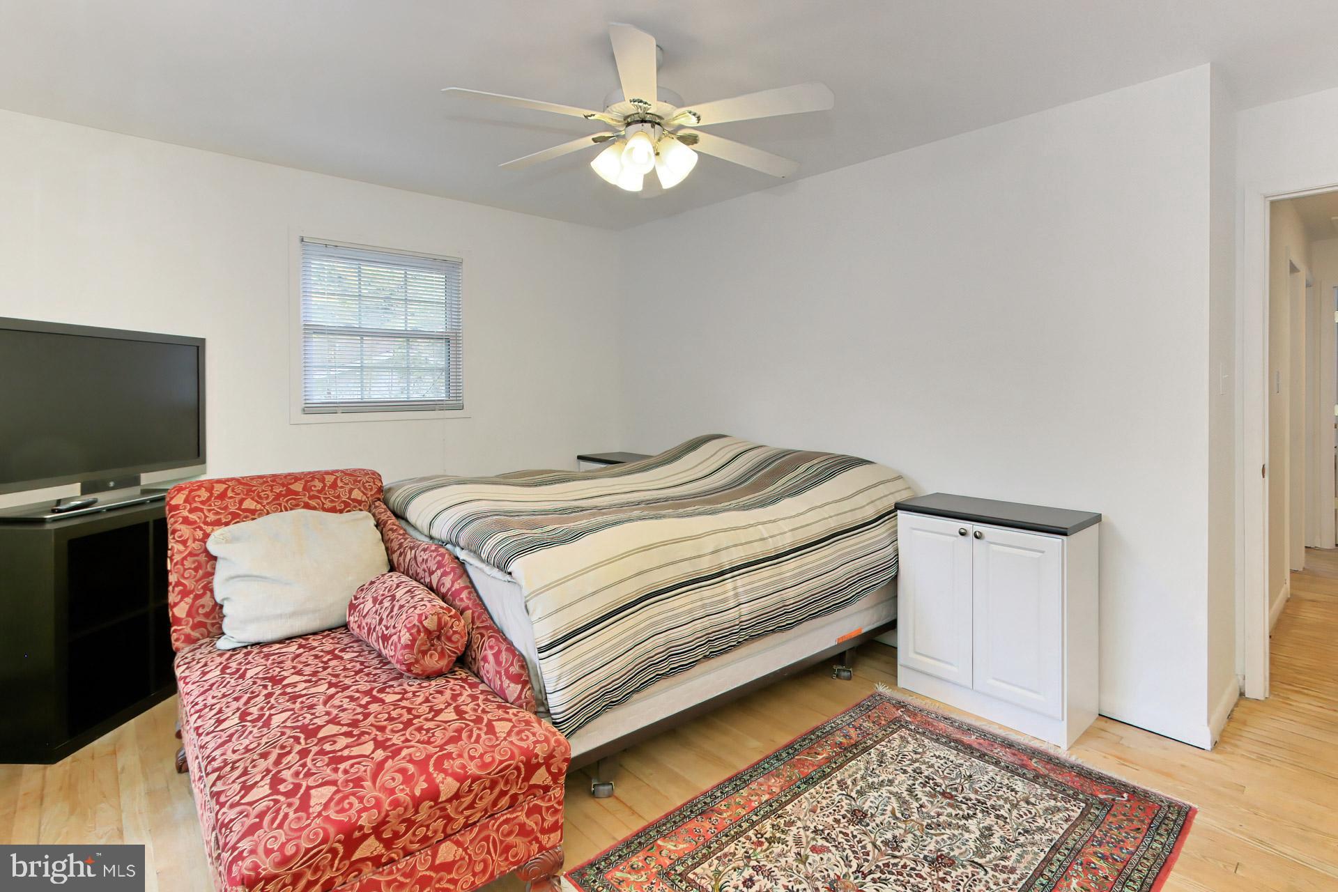 6305 Gormley Place Springfield, VA 22152 - Photo 21 of 66 Primary bedroom