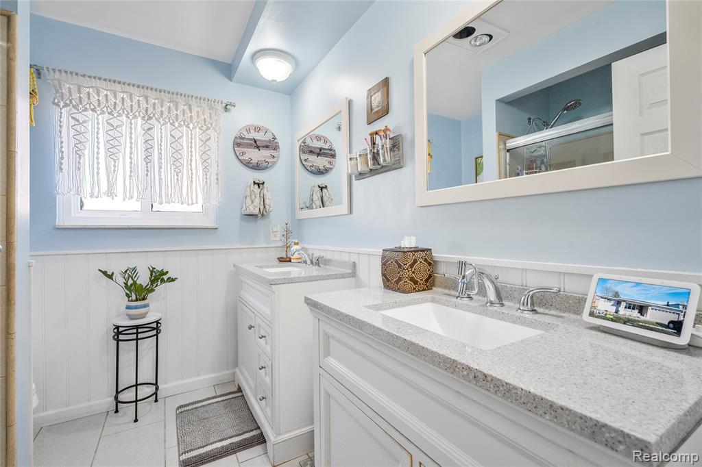 7264 Iron Gate Road Canton, MI 48187 - Photo 16 of 33 Gallery Image 16