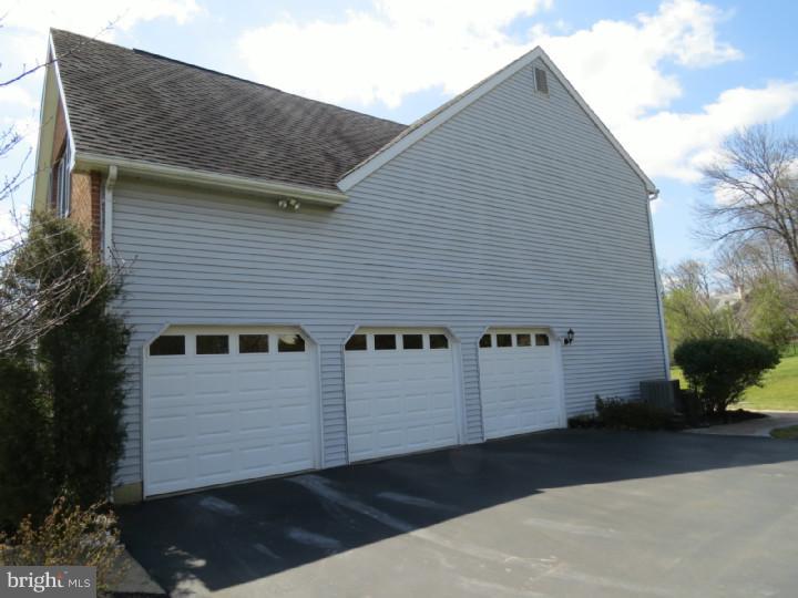 319 Windy Run Road Doylestown, PA 18901 - Photo 22 of 25 Gallery Image 22