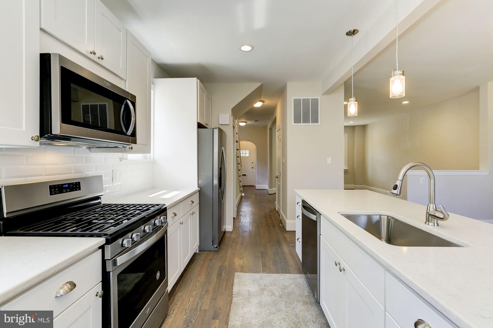 406 Hopkins Road Baltimore, MD 21212 - Photo 20 of 52 SS appliances