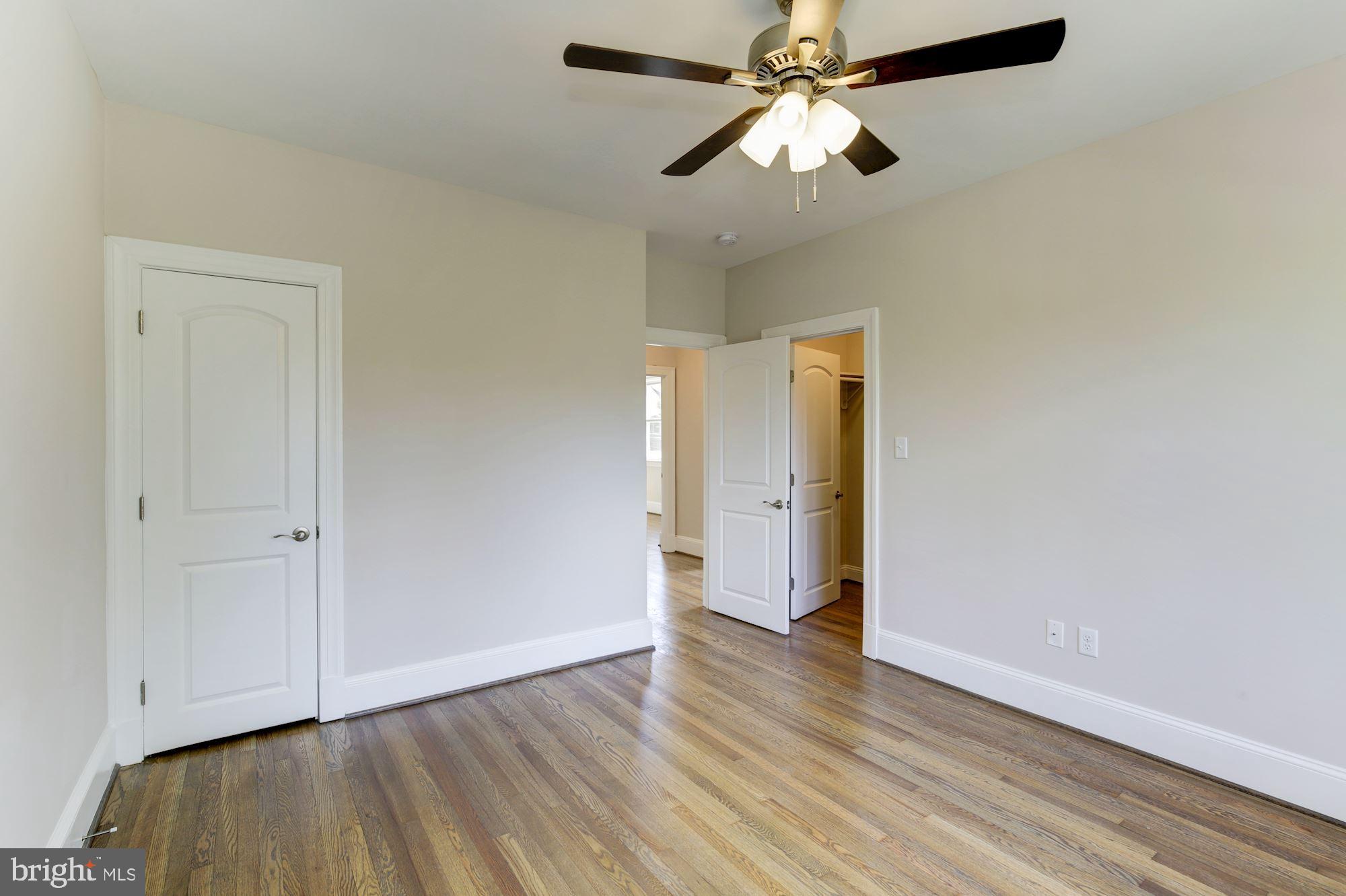 406 Hopkins Road Baltimore, MD 21212 - Photo 23 of 52 Master bedroom