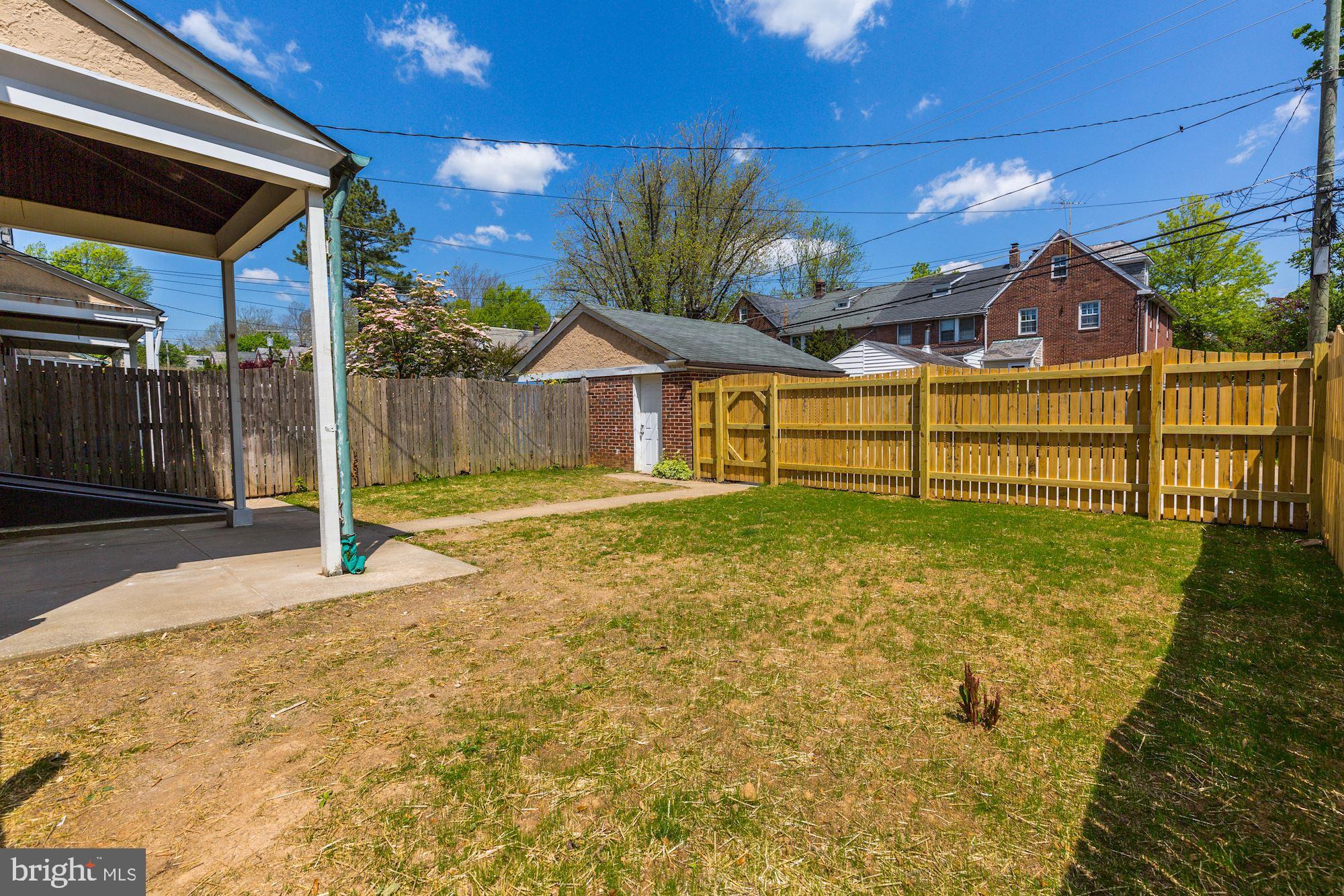 406 Hopkins Road Baltimore, MD 21212 - Photo 41 of 52 huge yard