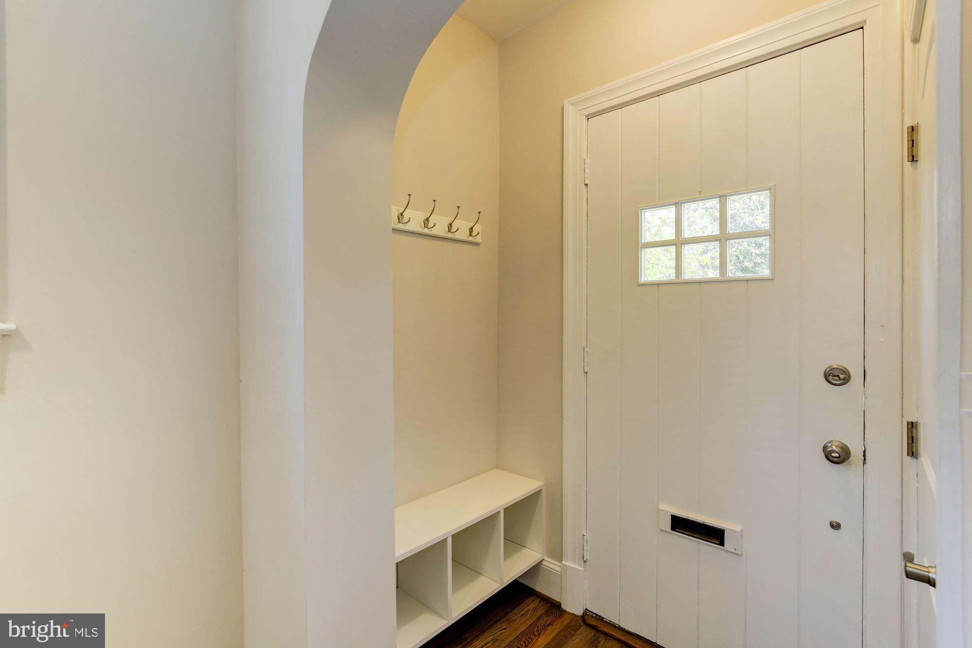 406 Hopkins Road Baltimore, MD 21212 - Photo 10 of 52