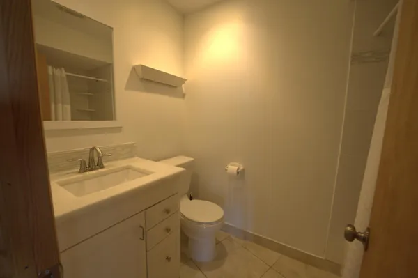$2,550 | 100 Waterway Drive South, Unit 407, Lantana, FL 33462