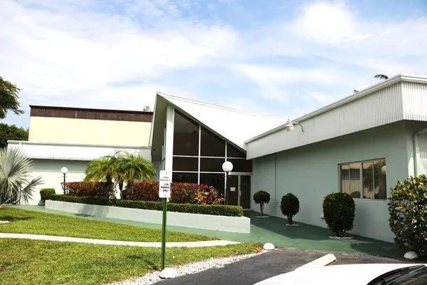 $2,550 | 100 Waterway Drive South, Unit 407, Lantana, FL 33462