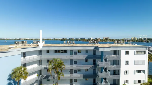 $2,550 | 100 Waterway Drive South, Unit 407, Lantana, FL 33462