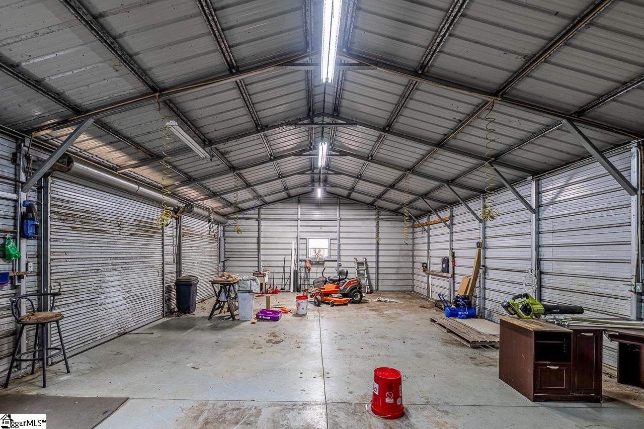 10676 Augusta Road Belton, SC 29627 - Photo 15 of 44