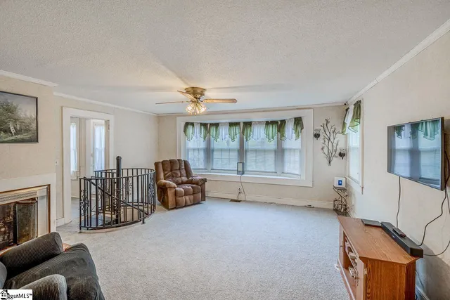 $375,000 | 10676 Augusta Road, Belton, SC 29627