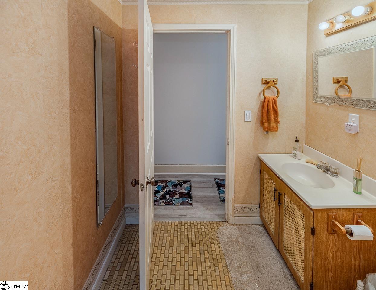 10676 Augusta Road Belton, SC 29627 - Photo 28 of 44