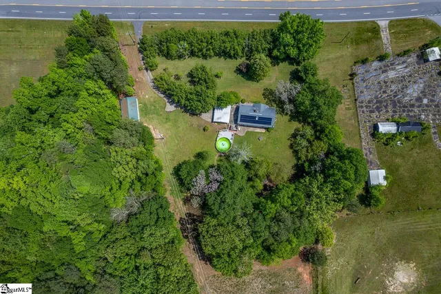 $375,000 | 10676 Augusta Road, Belton, SC 29627