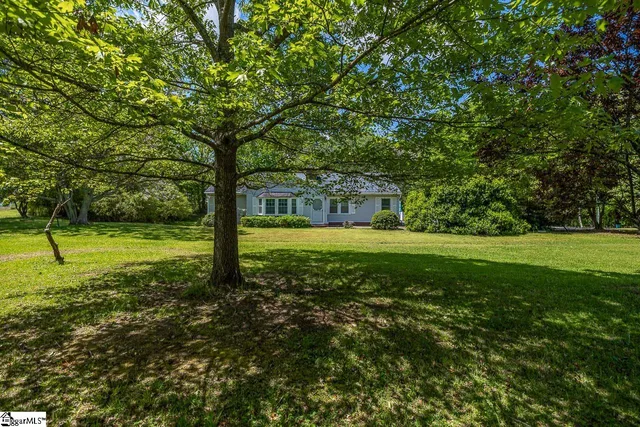 $375,000 | 10676 Augusta Road, Belton, SC 29627