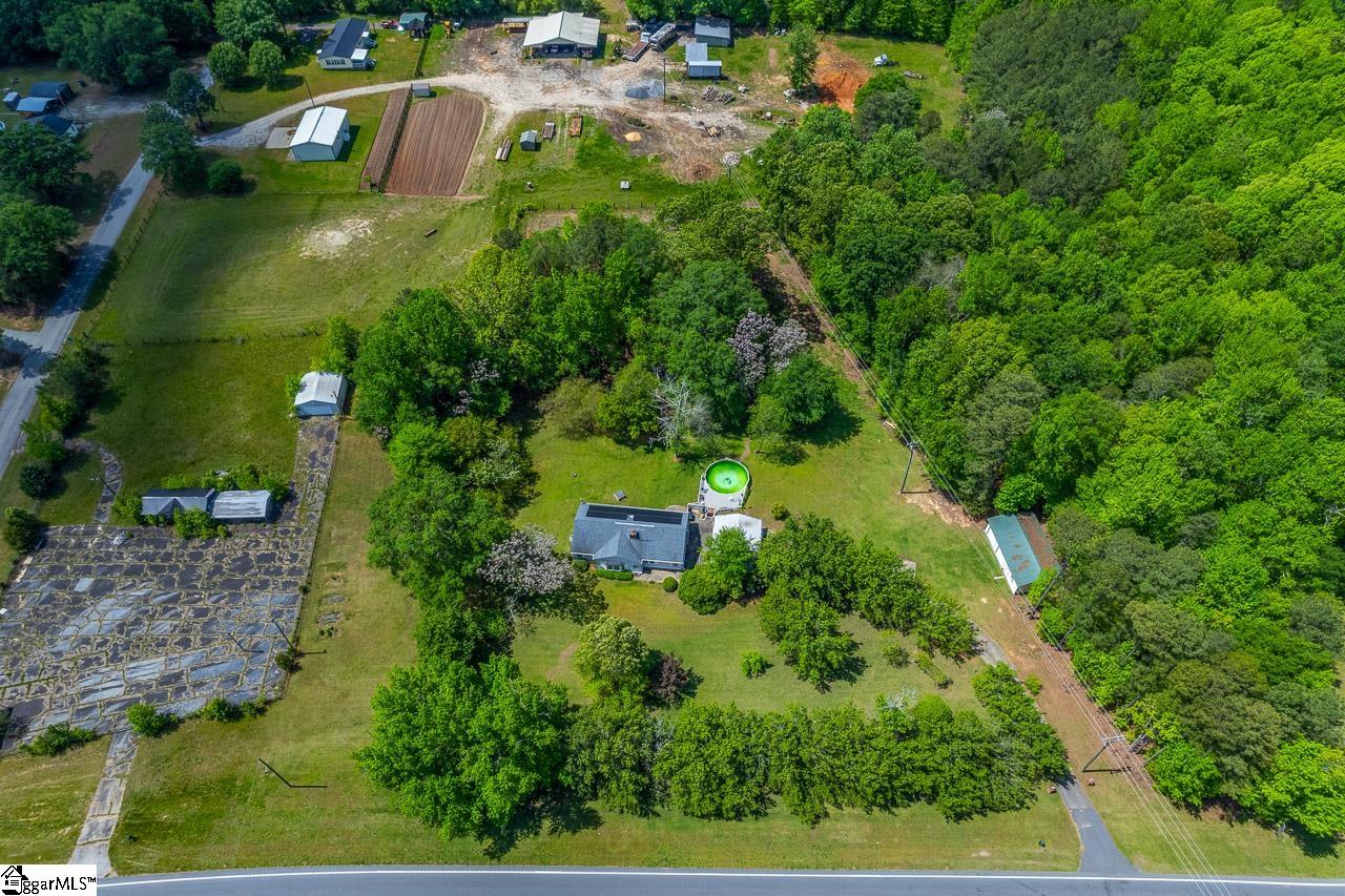 10676 Augusta Road Belton, SC 29627 - Photo 41 of 44