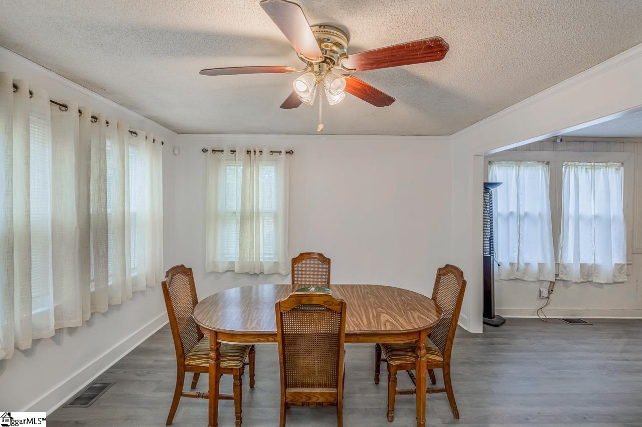 10676 Augusta Road Belton, SC 29627 - Photo 9 of 44