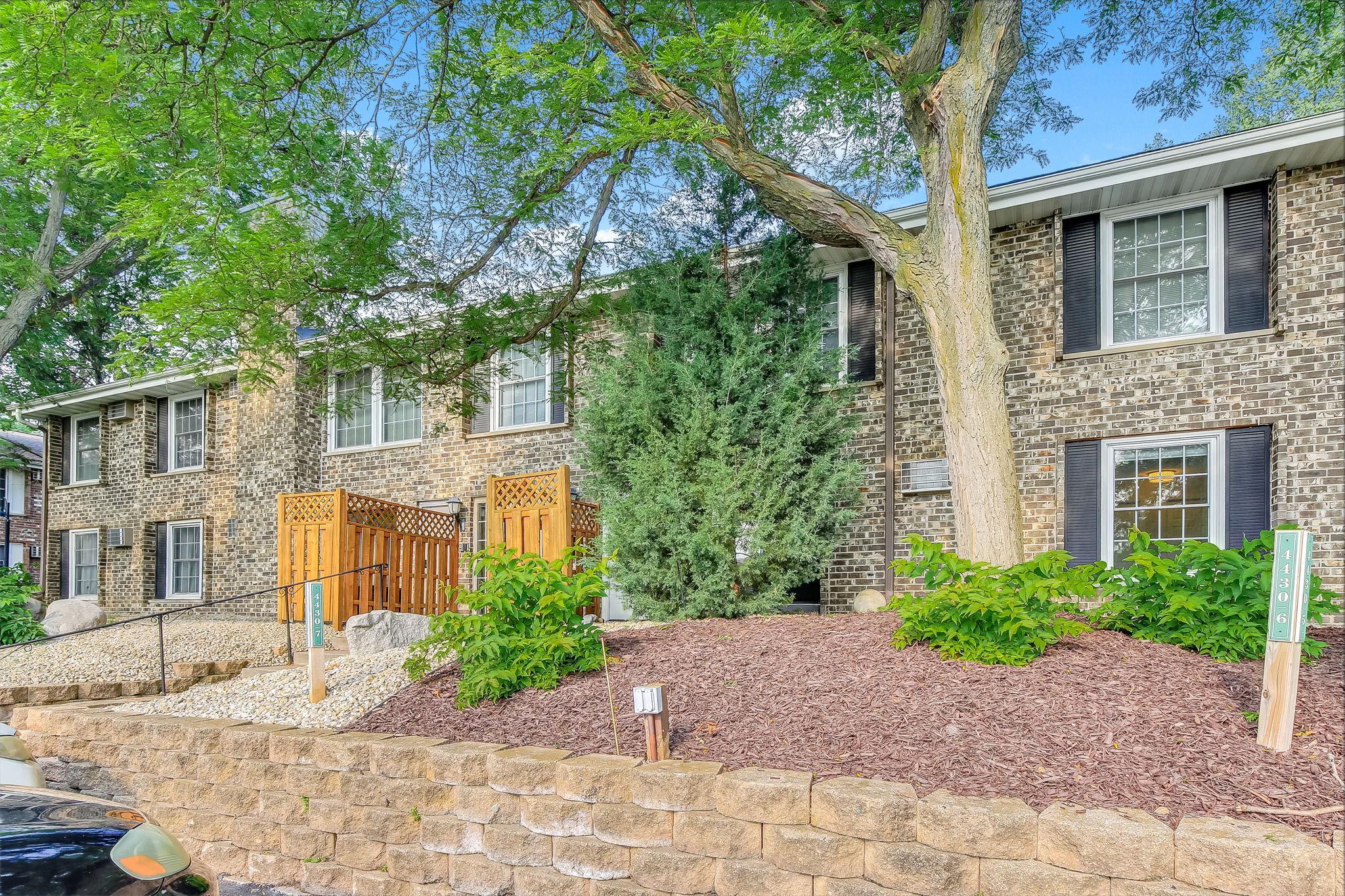 4424 Cedar Lake Road, Unit 1 St. Louis Park, MN 55416 - Photo 1 of 20