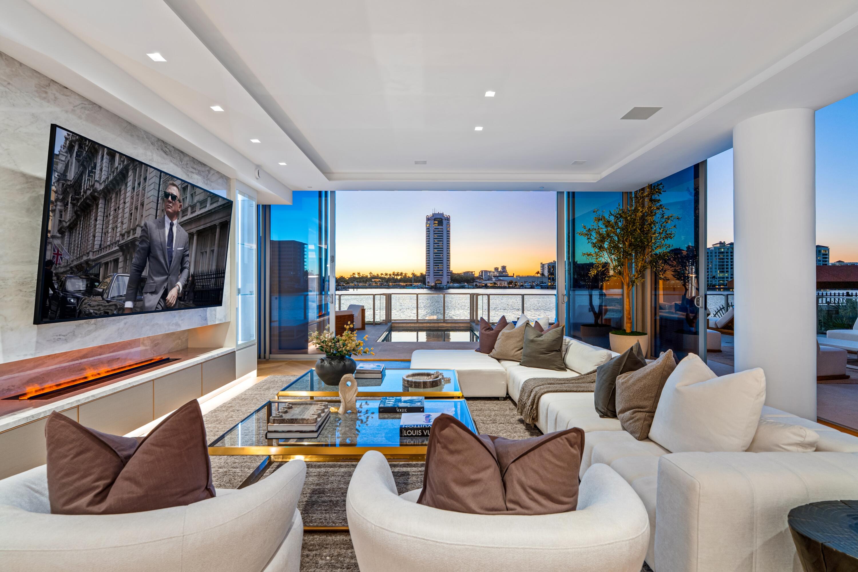 725 South Ocean Boulevard, Unit 101 Boca Raton, FL 33432 - Photo 2 of 65 LAKE BOCA VIEW GREAT ROOM