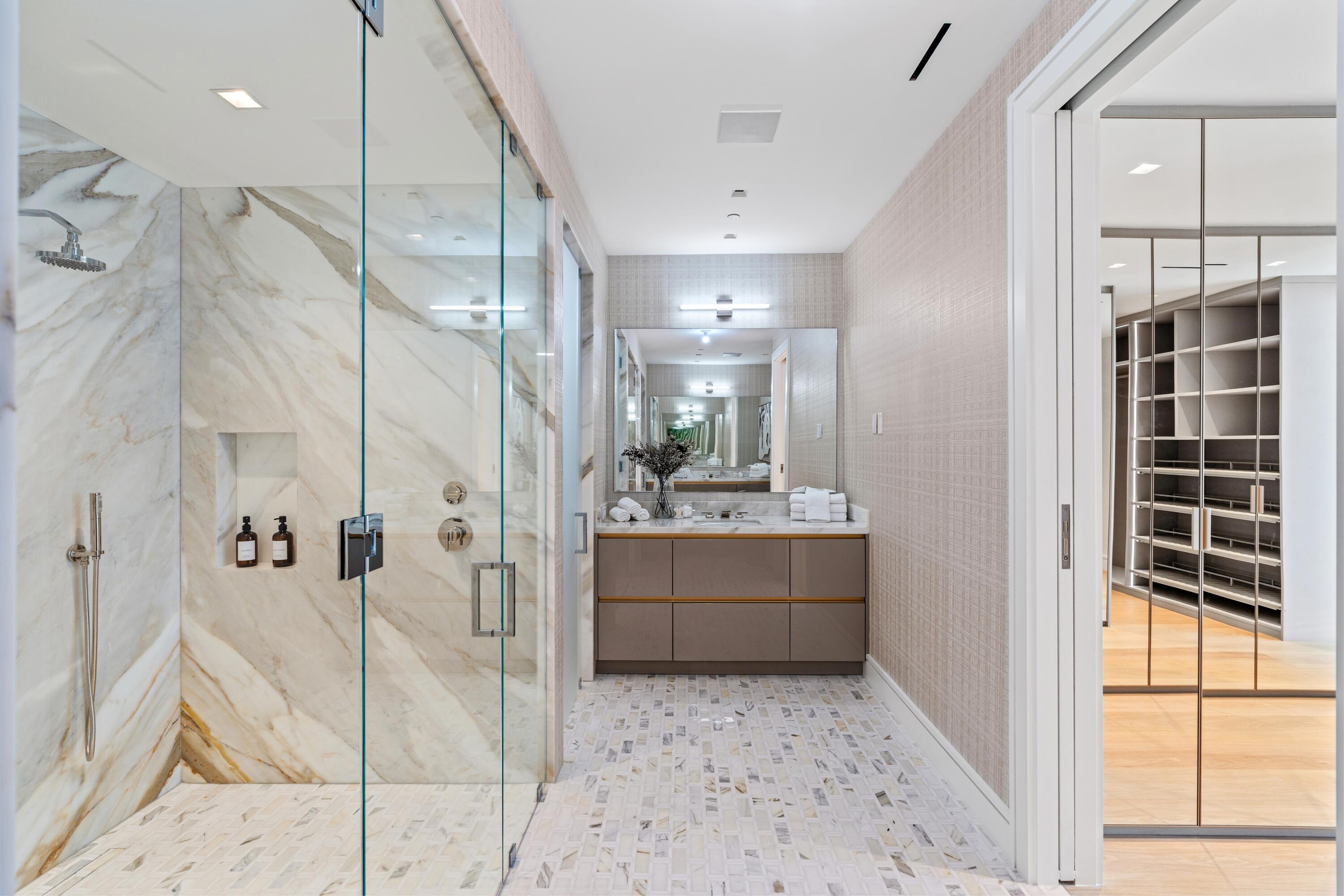 725 South Ocean Boulevard, Unit 101 Boca Raton, FL 33432 - Photo 22 of 65 PRIMARY BATH