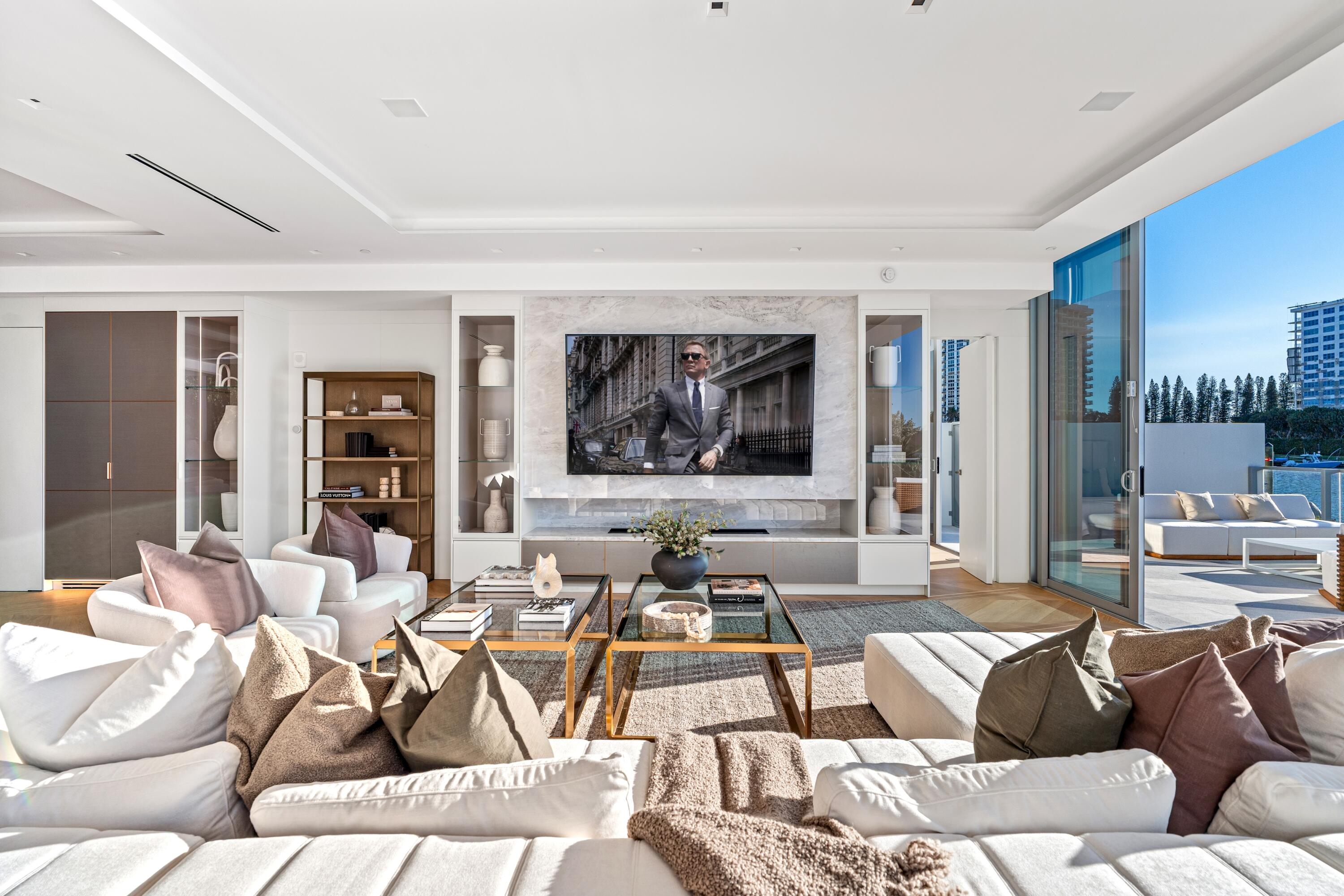 725 South Ocean Boulevard, Unit 101 Boca Raton, FL 33432 - Photo 4 of 65 GREAT ROOM