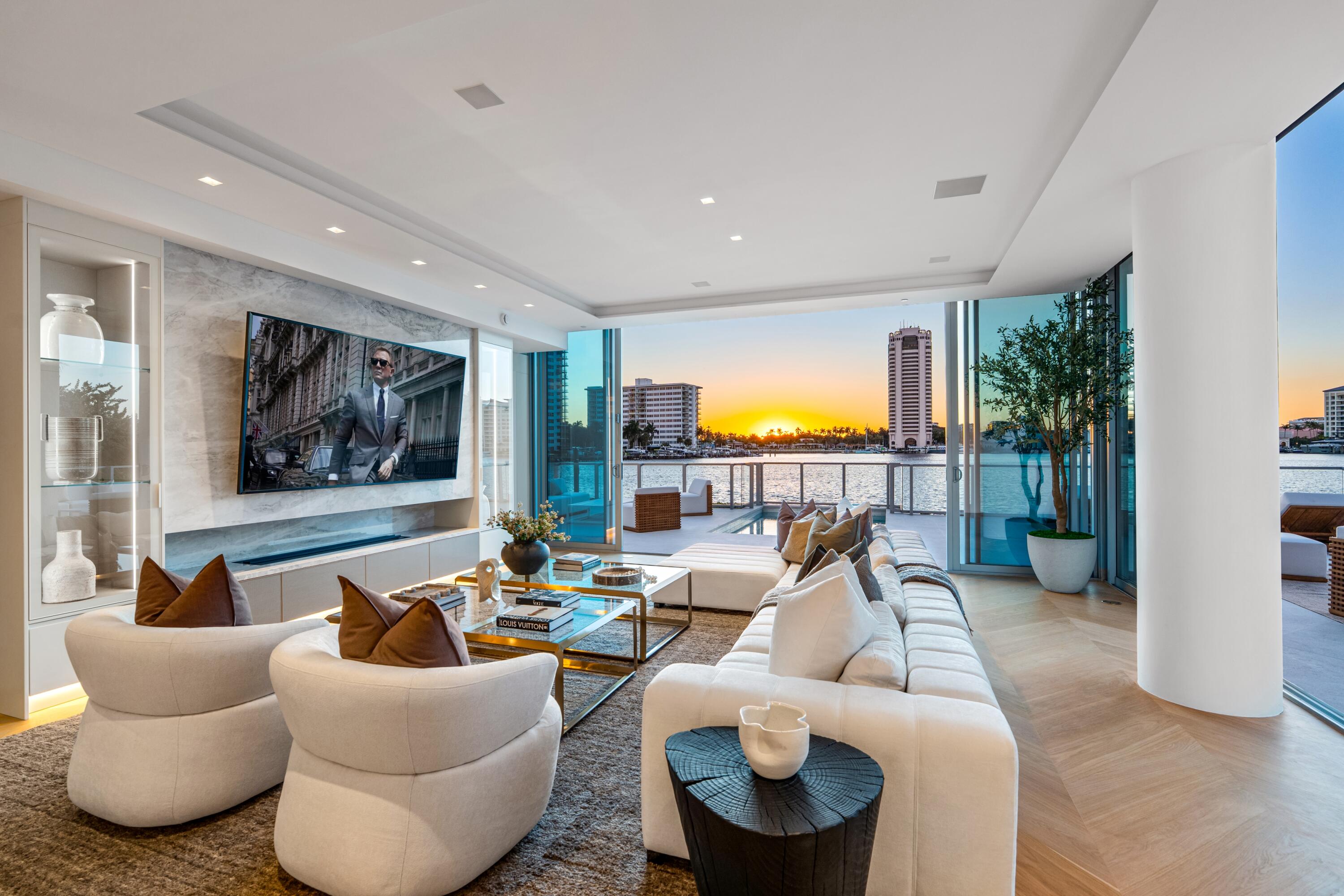 725 South Ocean Boulevard, Unit 101 Boca Raton, FL 33432 - Photo 8 of 65 SUNSET OVER LAKE BOCA GREAT ROOM