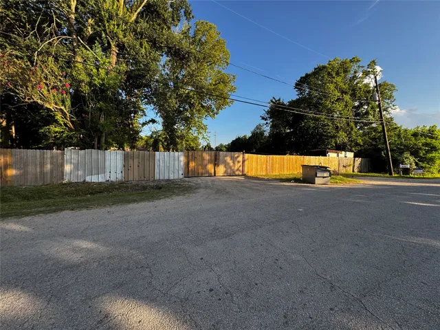 $350,000 | 8114 Cheswick Drive, Houston, TX 77037