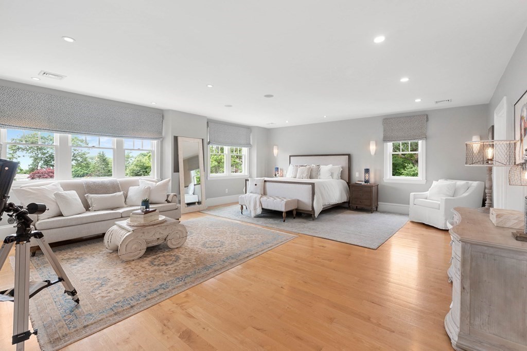 106 Galloupes Point Road Swampscott, MA 01907 - Photo 15 of 42 Gallery Image 15