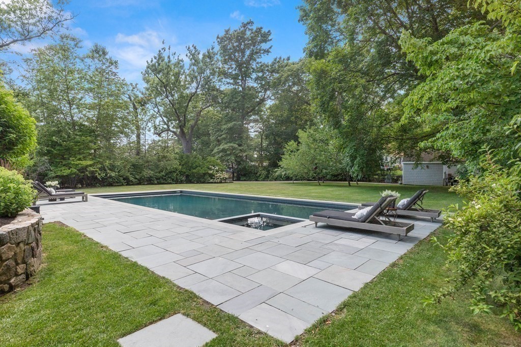 106 Galloupes Point Road Swampscott, MA 01907 - Photo 37 of 42 Gallery Image 37