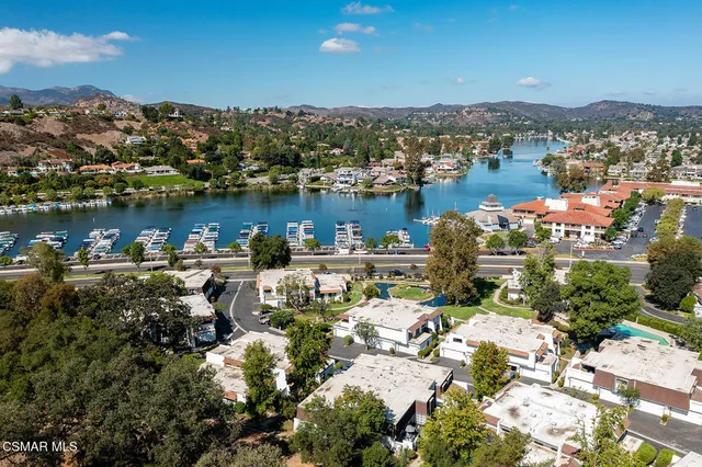 $718,000 | 3628 Summershore Lane, Westlake Village, CA 91361