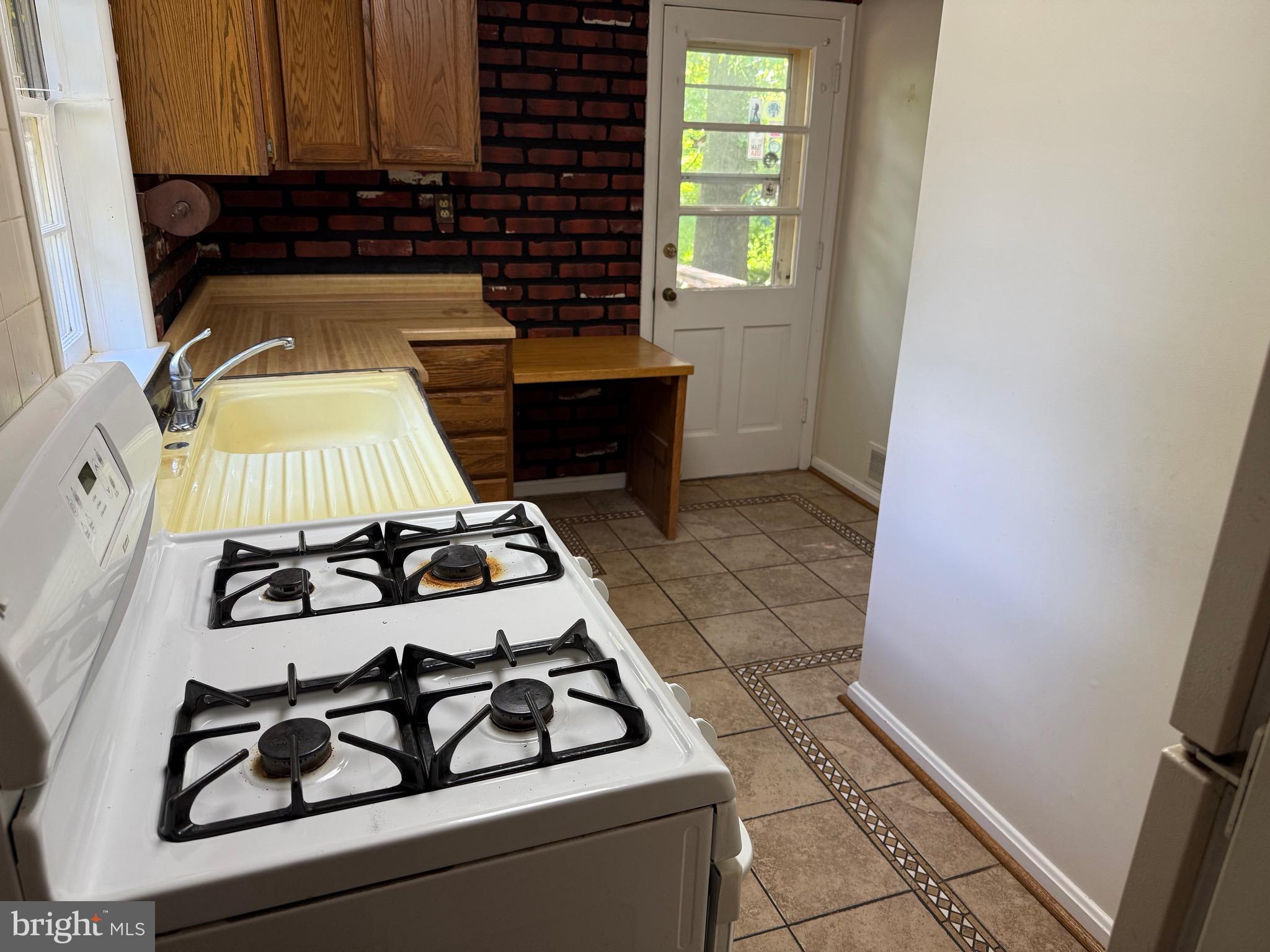 7428 Nigh Road Falls Church, VA 22043 - Photo 10 of 13 Gallery Image 10