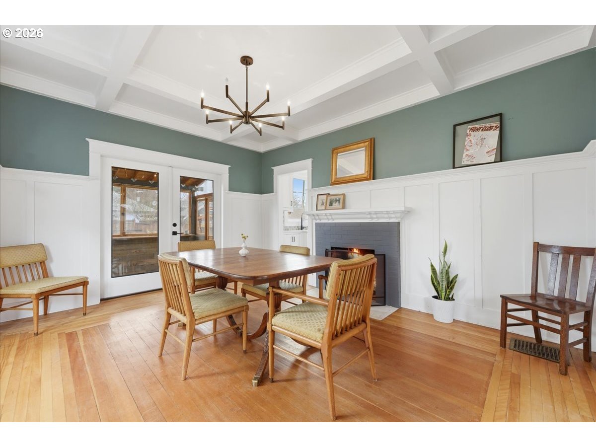 4035 North Haight Avenue Portland, OR 97227 - Photo 28 of 48 Bathroom