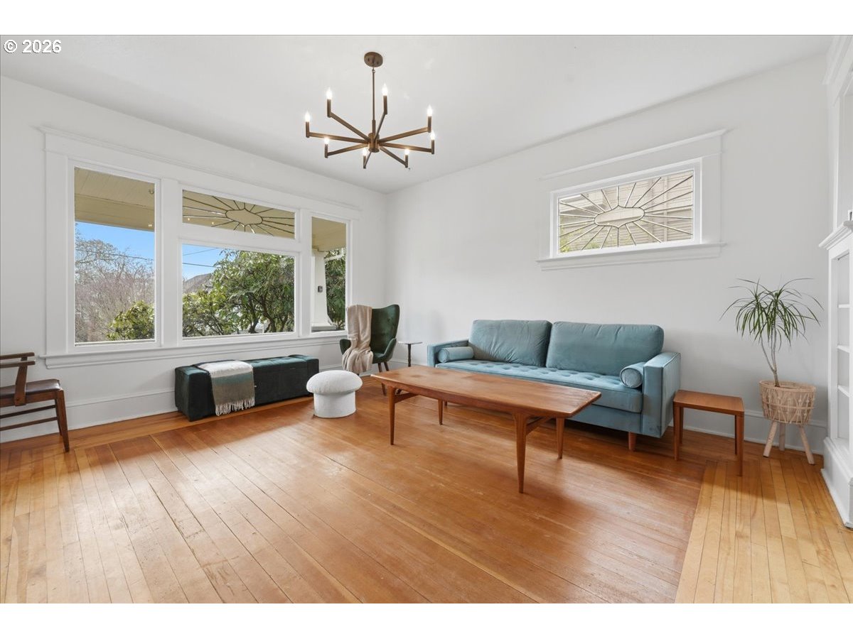 4035 North Haight Avenue Portland, OR 97227 - Photo 30 of 48 Bathroom
