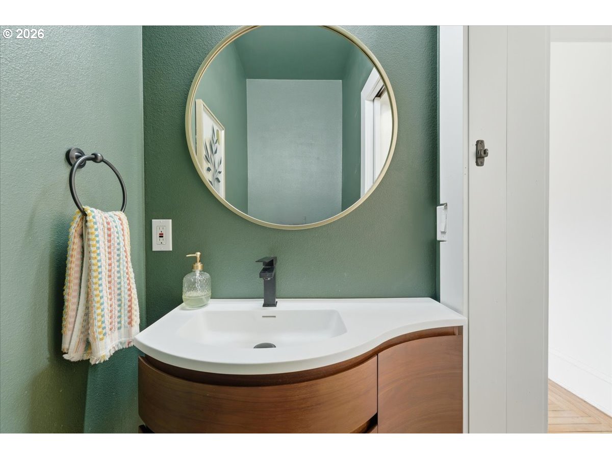 4035 North Haight Avenue Portland, OR 97227 - Photo 39 of 48 Backyard