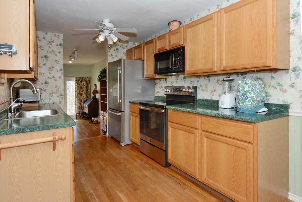 23 Highfield Road, Unit A Charlton, MA 01507 - Photo 7 of 40