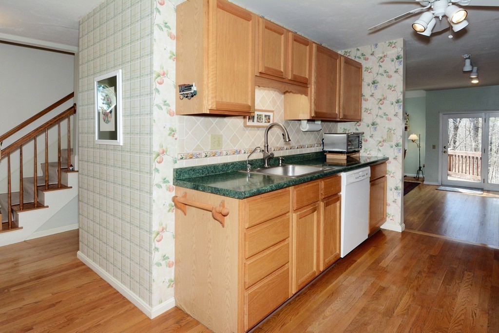 23 Highfield Road, Unit A Charlton, MA 01507 - Photo 8 of 40