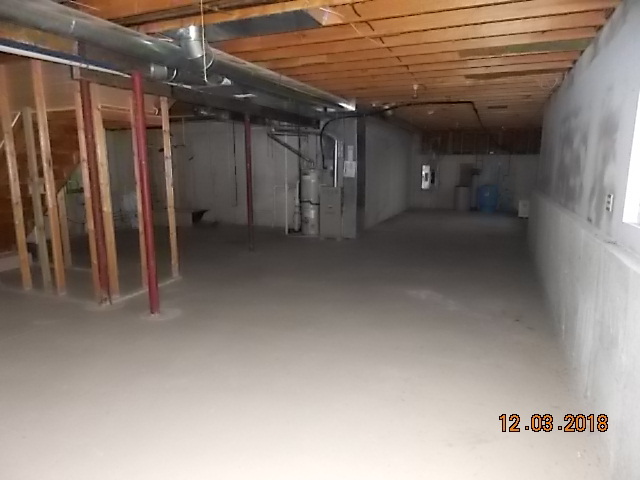2401 East 29th Road Seneca, IL 61360 - Photo 22 of 26 a view of empty room