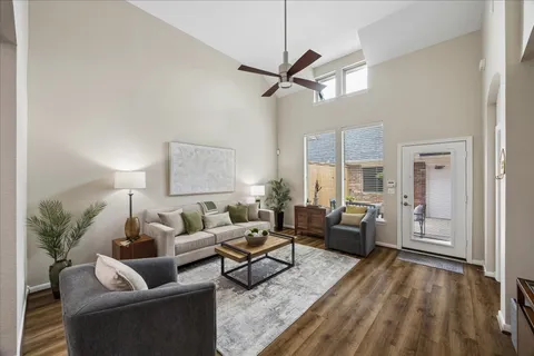 $335,000 | 3338 Knollcrest Lane, Pearland, TX 77584