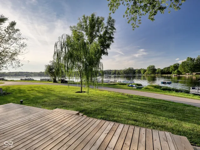 $174,900 | 650 South Wildwood Drive, Cromwell, IN 46732