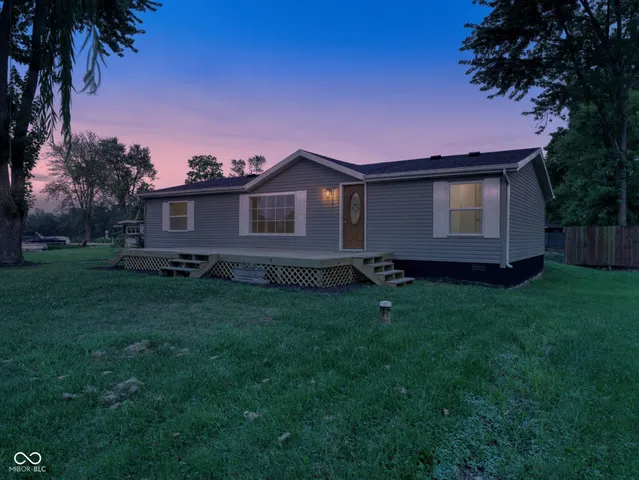 $174,900 | 650 South Wildwood Drive, Cromwell, IN 46732