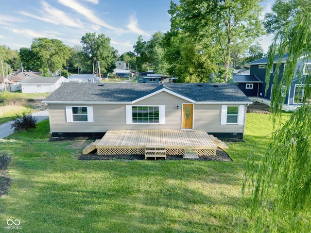 $174,900 | 650 South Wildwood Drive, Cromwell, IN 46732