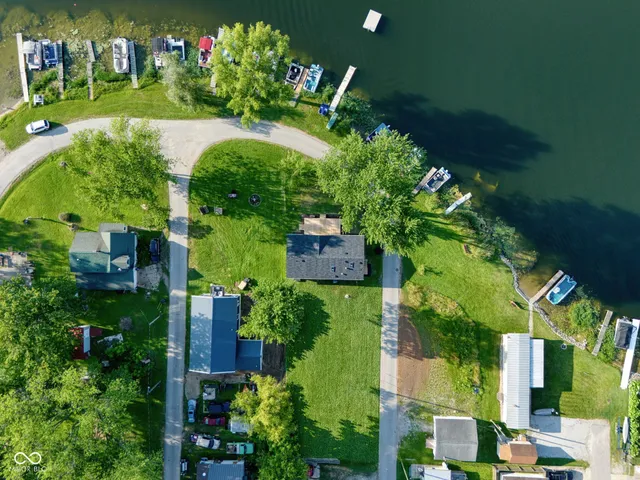 $174,900 | 650 South Wildwood Drive, Cromwell, IN 46732