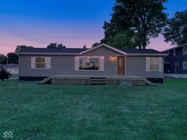 $174,900 | 650 South Wildwood Drive, Cromwell, IN 46732