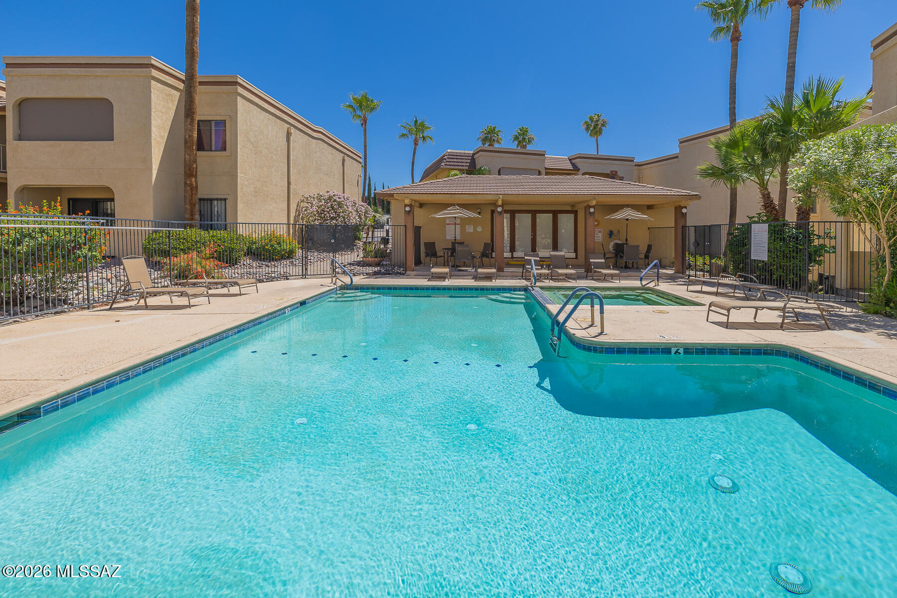 5500 North Valley View Road, Unit 213 Tucson, AZ 85718 - Photo 24 of 32 Community Pool & Spa