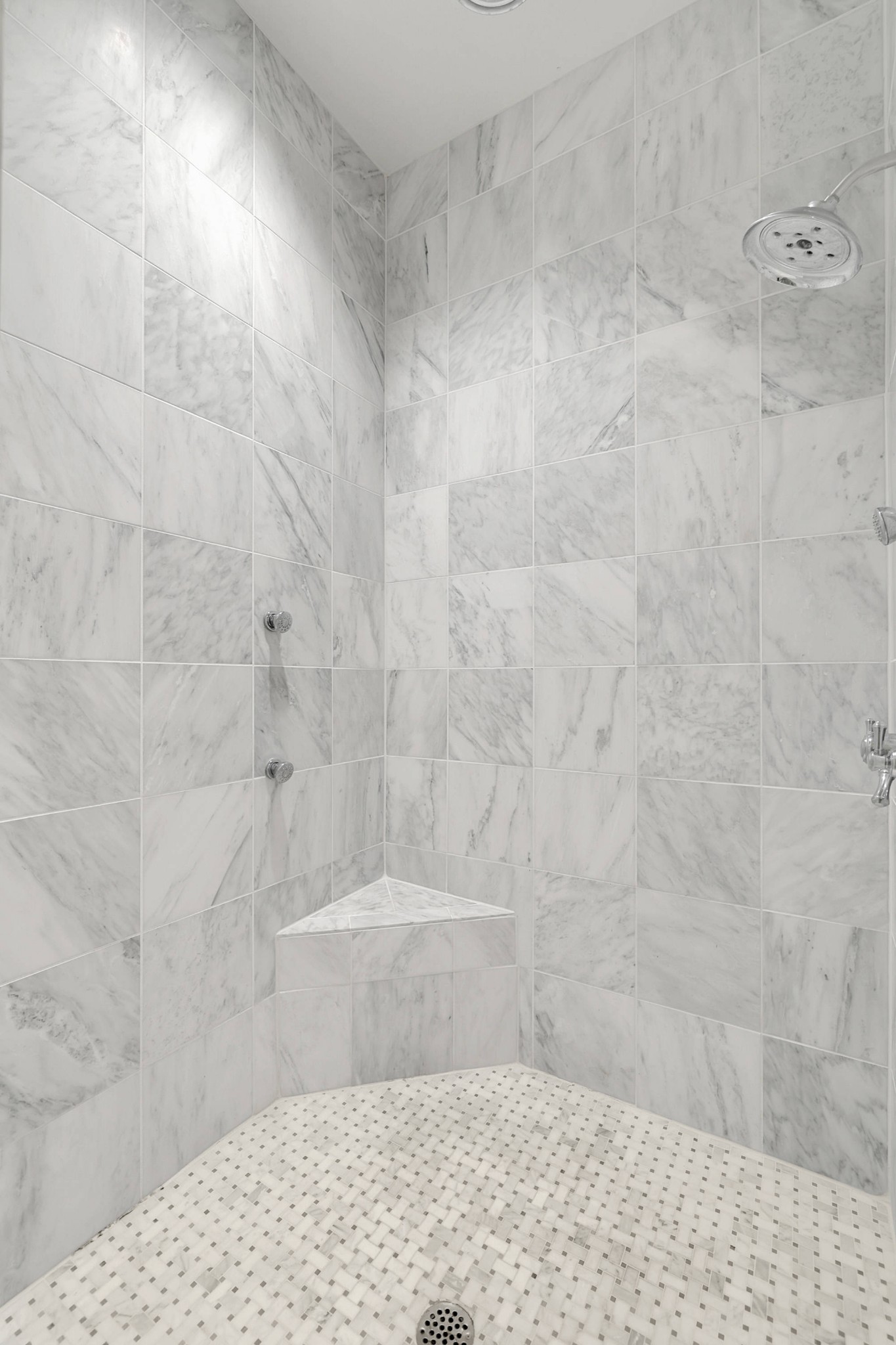 2012 General Martin Lane Franklin, TN 37064 - Photo 30 of 66 a bathroom with a shower