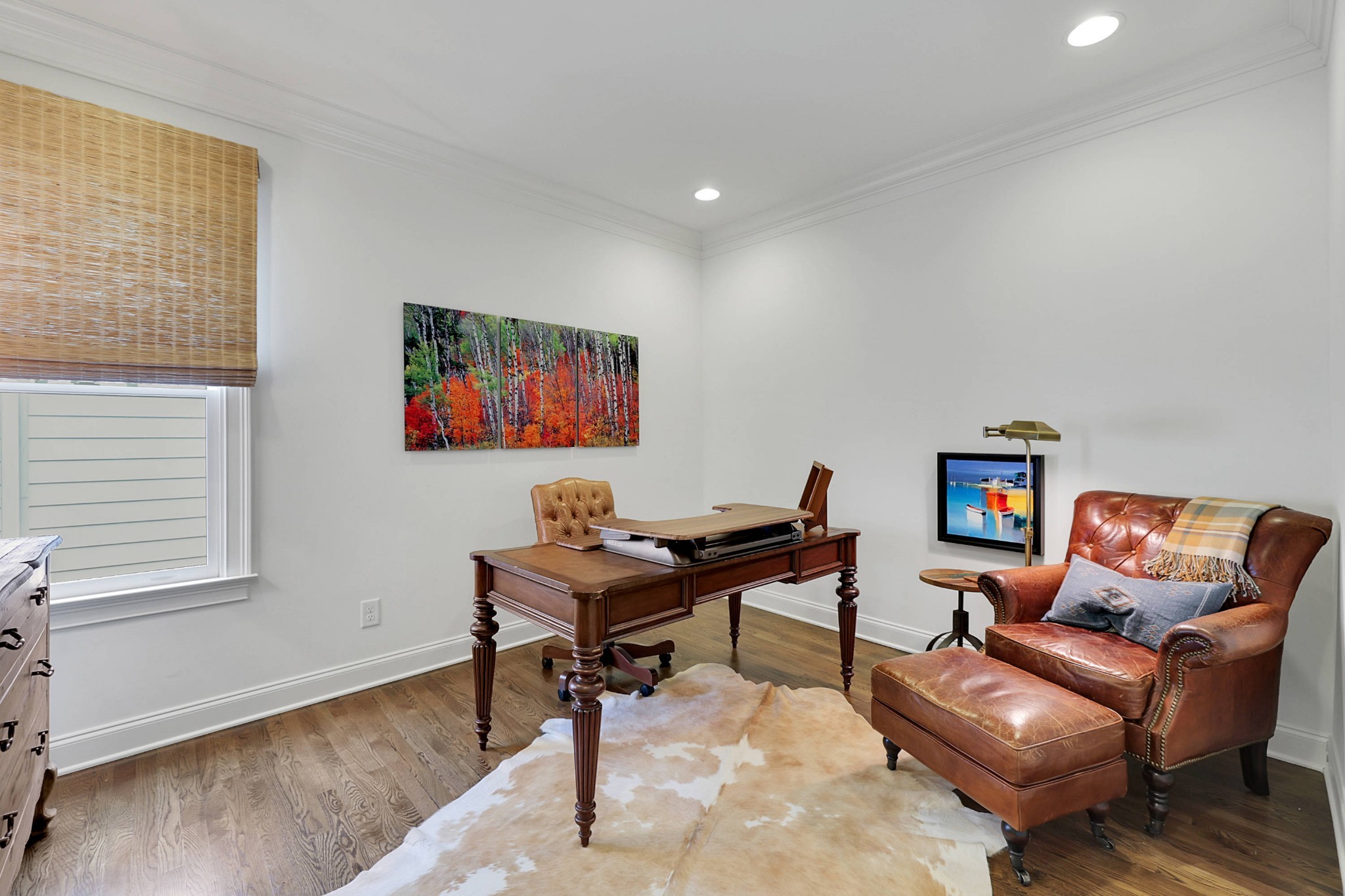 2012 General Martin Lane Franklin, TN 37064 - Photo 45 of 66 a workspace with furniture and a wooden floor