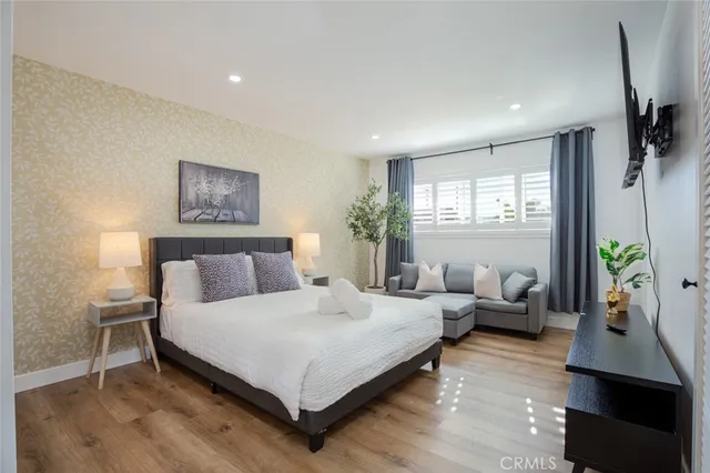 $1,399,000 | 16782 Heritage, Huntington Beach, CA 92647