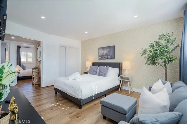 $1,399,000 | 16782 Heritage, Huntington Beach, CA 92647