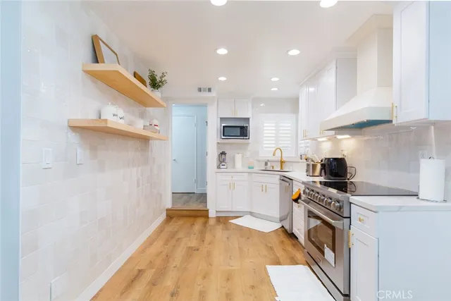 $1,399,000 | 16782 Heritage, Huntington Beach, CA 92647